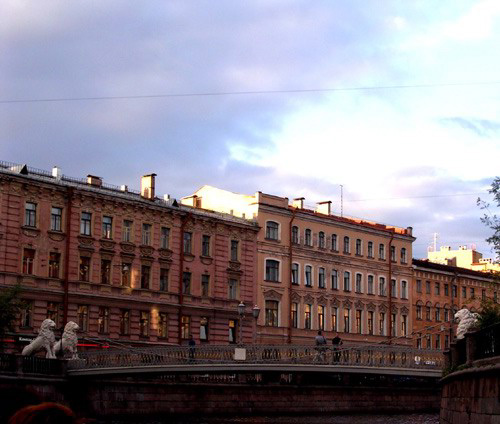 58- Traveling Fontanka River by Taxi in St. Petersburg