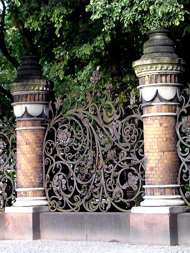 61- Fence of the Mikhailovsky Garden, St. Petersburg