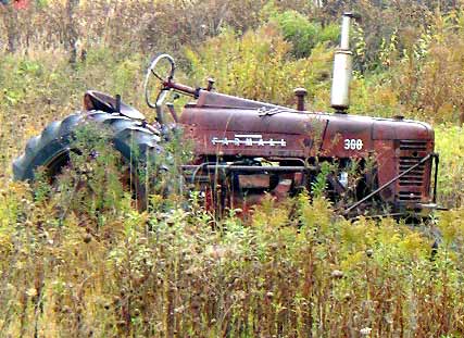 farmall_tractor