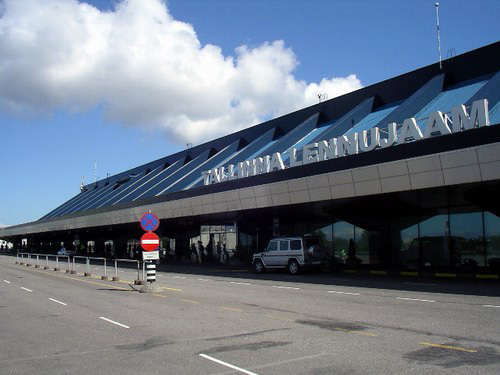 066- Arrivals Level