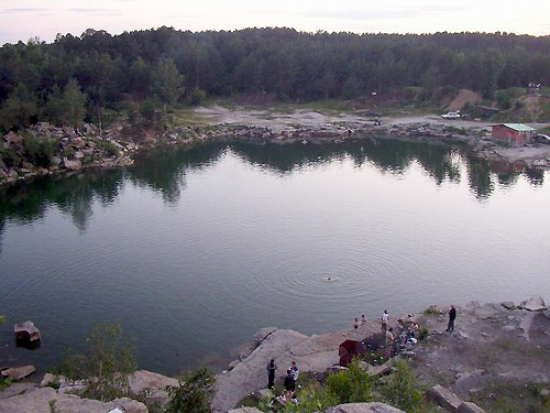 154- Popular Swimming Hole (old quarry) in Suburbs