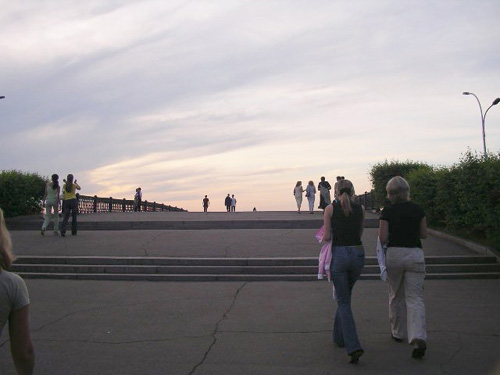 37 Walking To Embankment