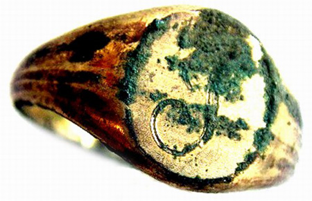 35 Vintage Gilded Signet Ring