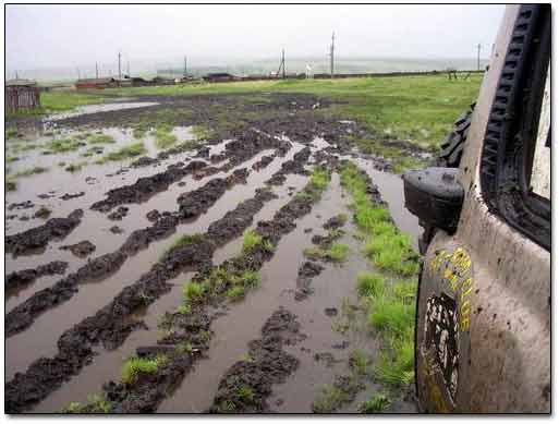 Road Turned into Mud Pool During the Rain