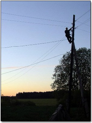 Electrician on Street Pole