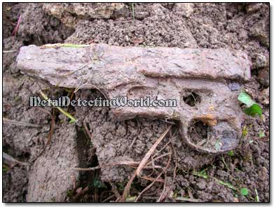 Part of WW2 Tokarev Rifle Was Dug Up