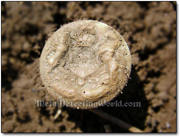 UK Military Button with Royal Coat of Arms