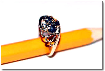 Gold Ring with Sapphire