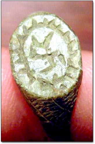 Medieval Bronze Signet Ring ca. 1500s><p>



<p id=