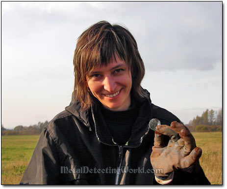 Irina Found a Thin Silver Hammered Coin with XP Gold Maxx Power