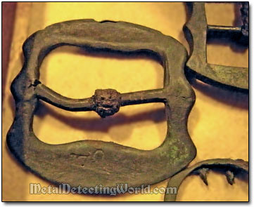 Colonial Bat-Wing Belt Buckle