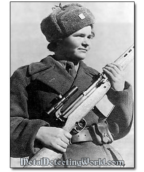 WW2 Woman Sniper with Tokarev SVT-40 Rifle