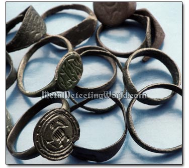 Dug Late Medieval Signet Rings 